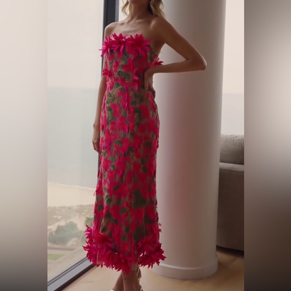 Elliatt Valentina Dress - Picture 2 of 5